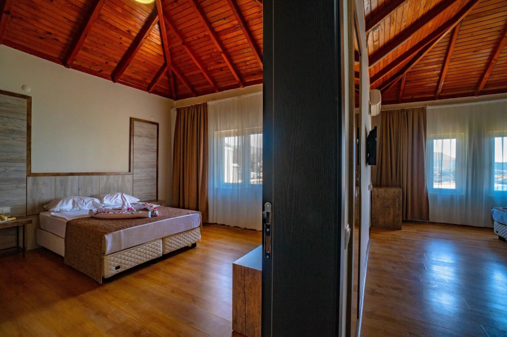 Senza Garden Holiday Club