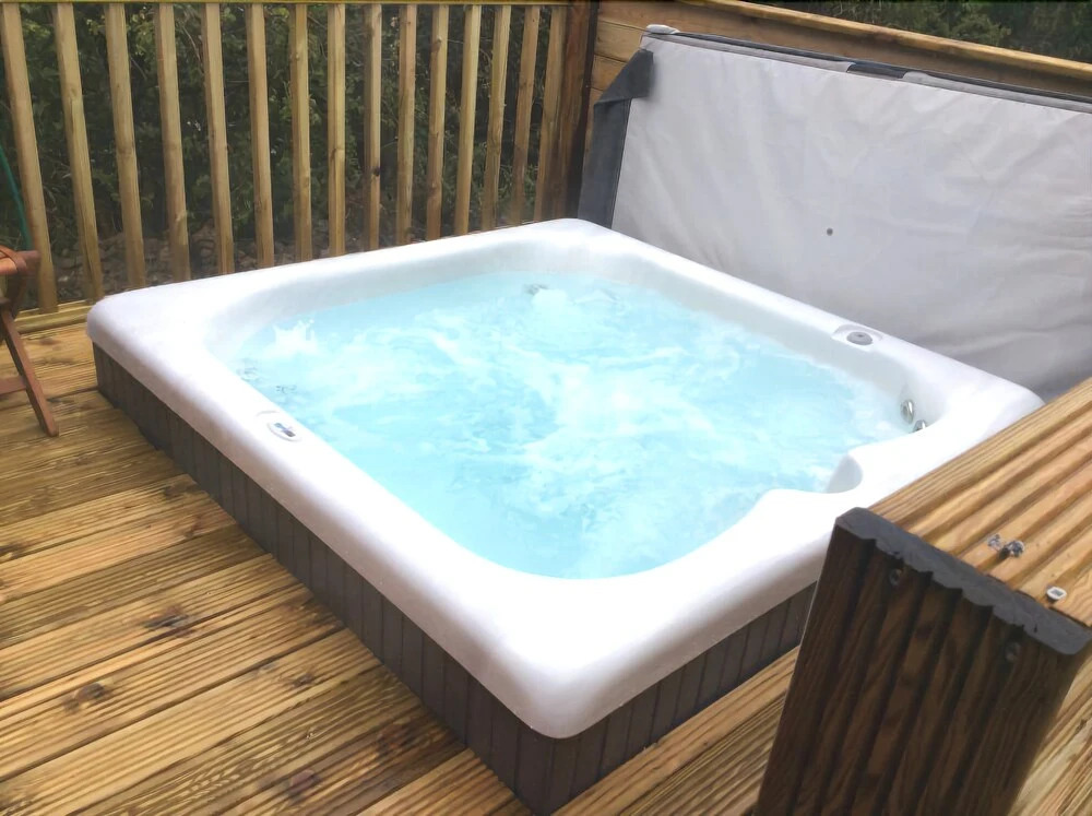 Jasmine Lodge, 2 bedroom with hot tub - Felmoor Park
