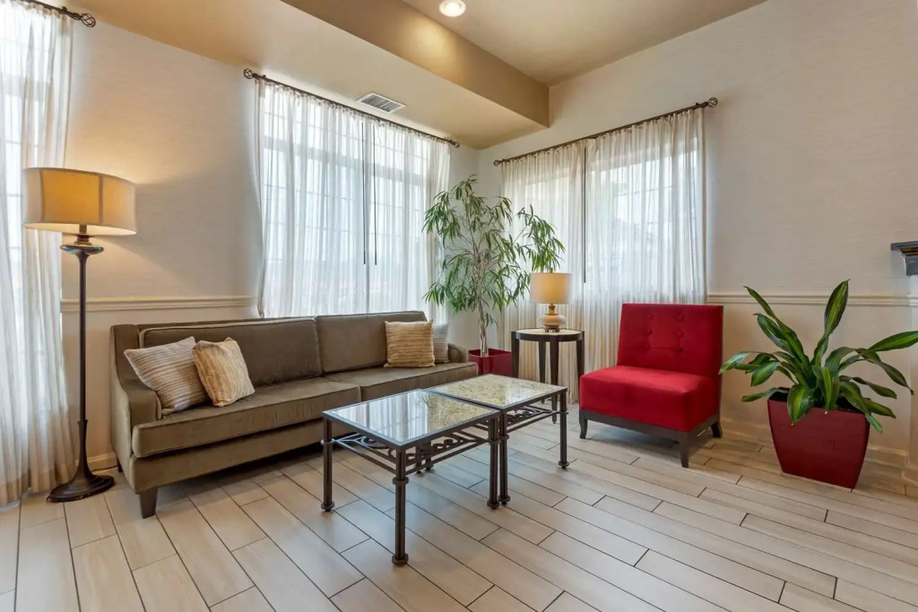Best Western PLUS Vineyard Inn and Suites
