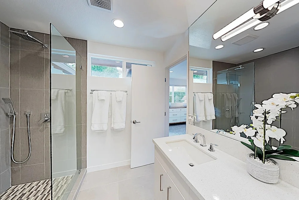 New Listing! Racquet Club East Gem W/ Pool & Spa 4 Bedroom Home