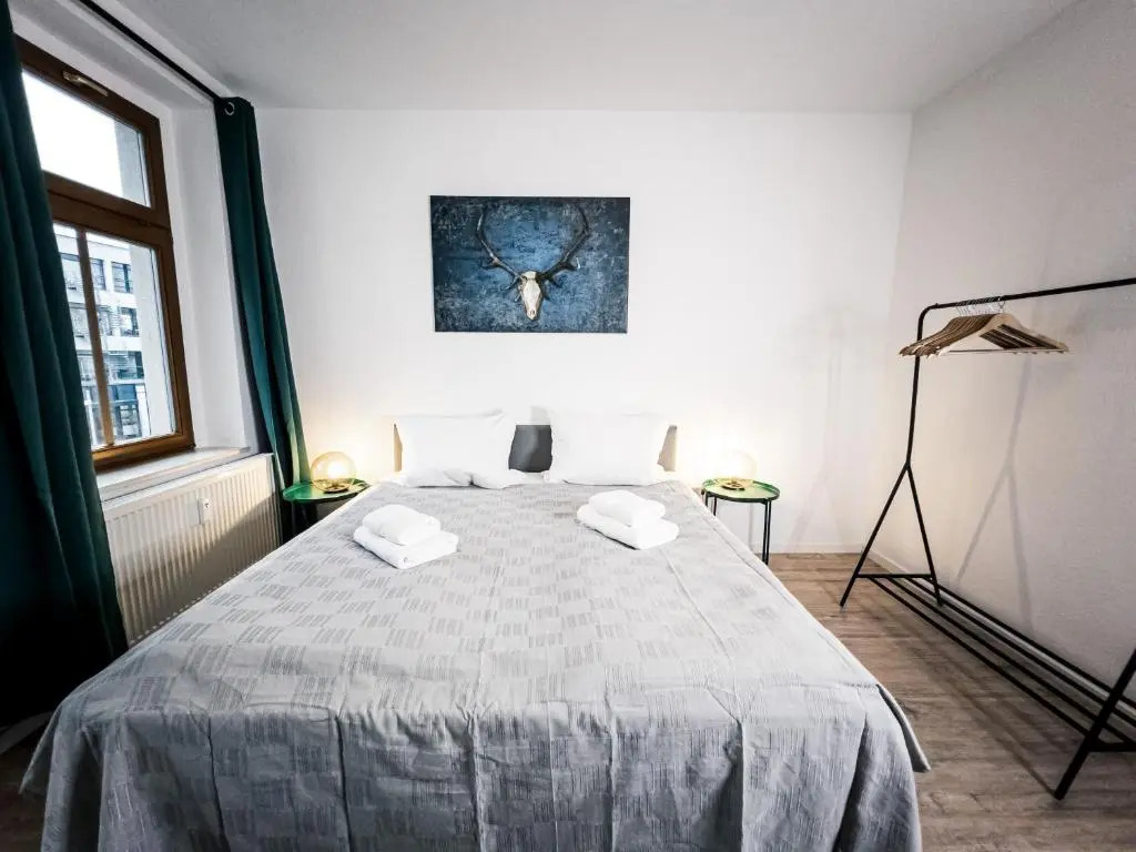 ⋙ Stilvolle Wohnung mit 2 Schlafzimmern & Balkon ⋘