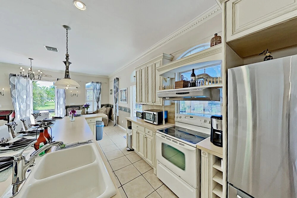 1458viki 7 Bedroom Home
