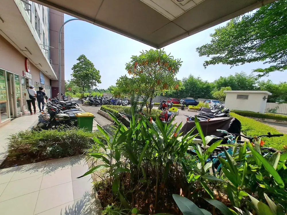 OYO Life 93140 Apartment Grand Sentraland By Fahri