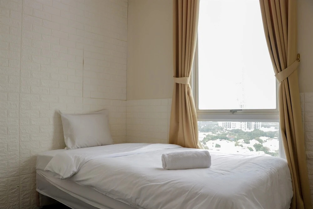 Nice And Comfort 2Br Apartment At Elpis Residence