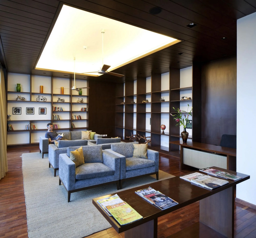 Slohh by Roach Bengaluru, Curio Collection by Hilton
