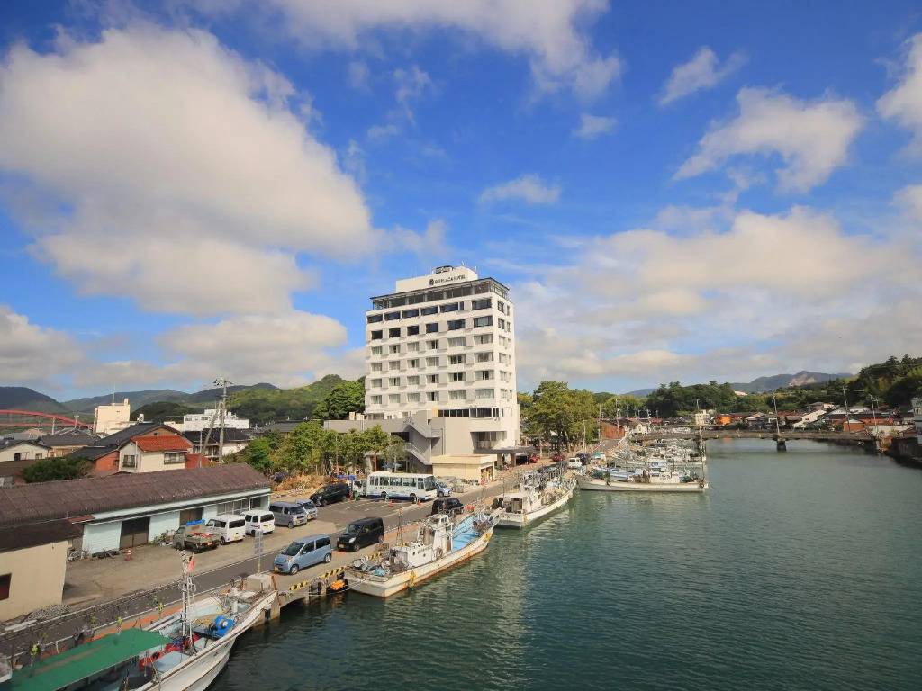 Oki Plaza Hotel