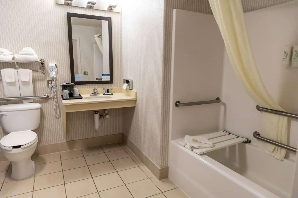 Sleep Inn & Suites Evansville - Casper