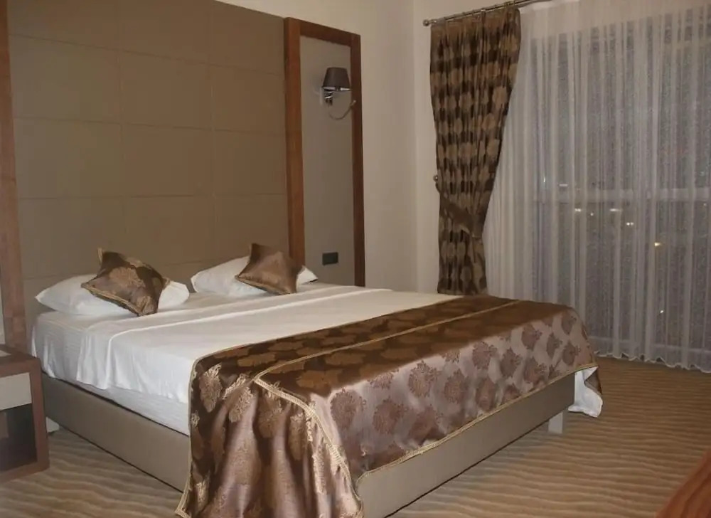 YZE Pırlanta Hotel