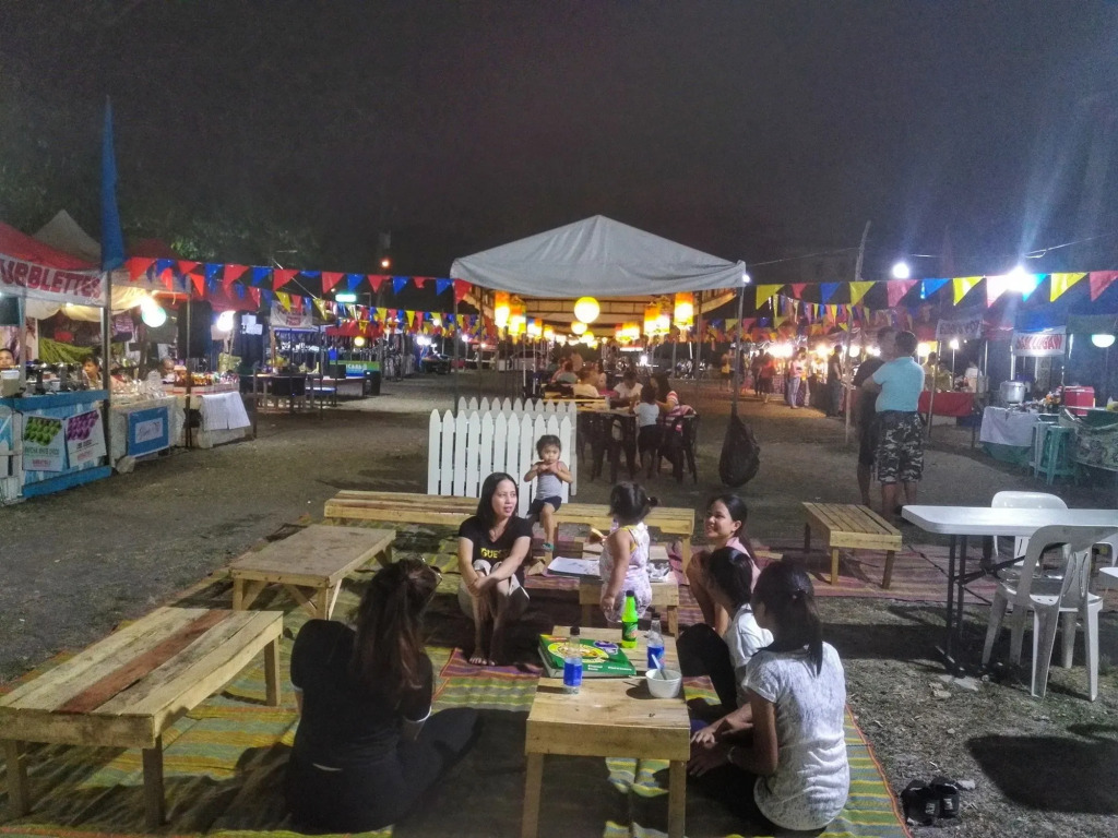 Happy To Mingle Hostel @ Manila Airport