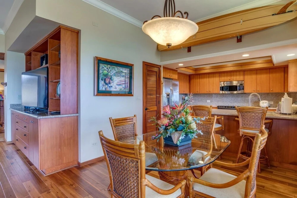 K B M Resorts- Krv-2824 Rare Ridge Top, Second Floor, 1Bd With Sweeping 180-degree Ocean Views!