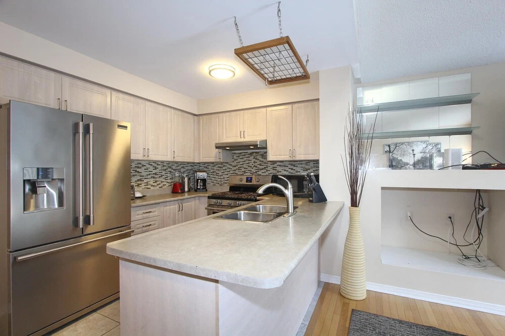 Pelicanstay in Churchill Meadows