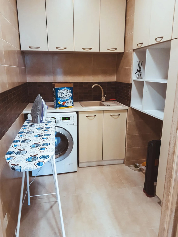 Stawowa Apartment with private garage