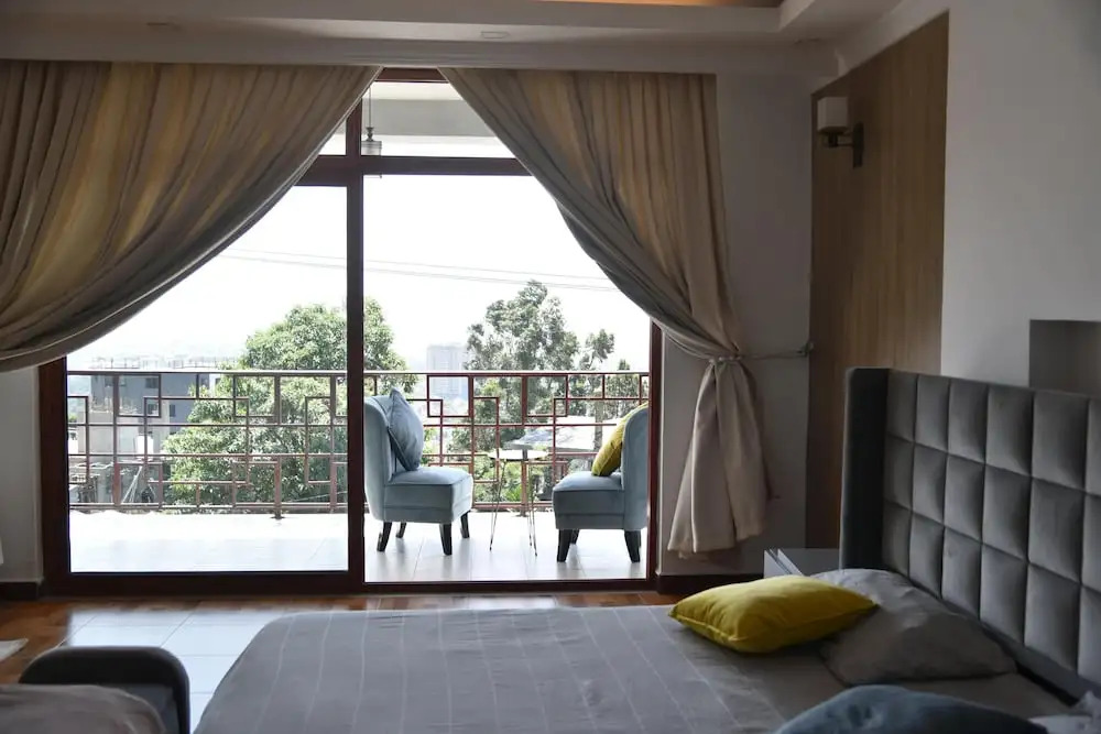 5 Bedroom Exquisite Villa in Top-view Area