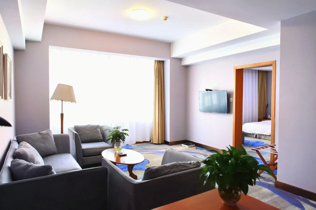 Dalian Bolt Hotel