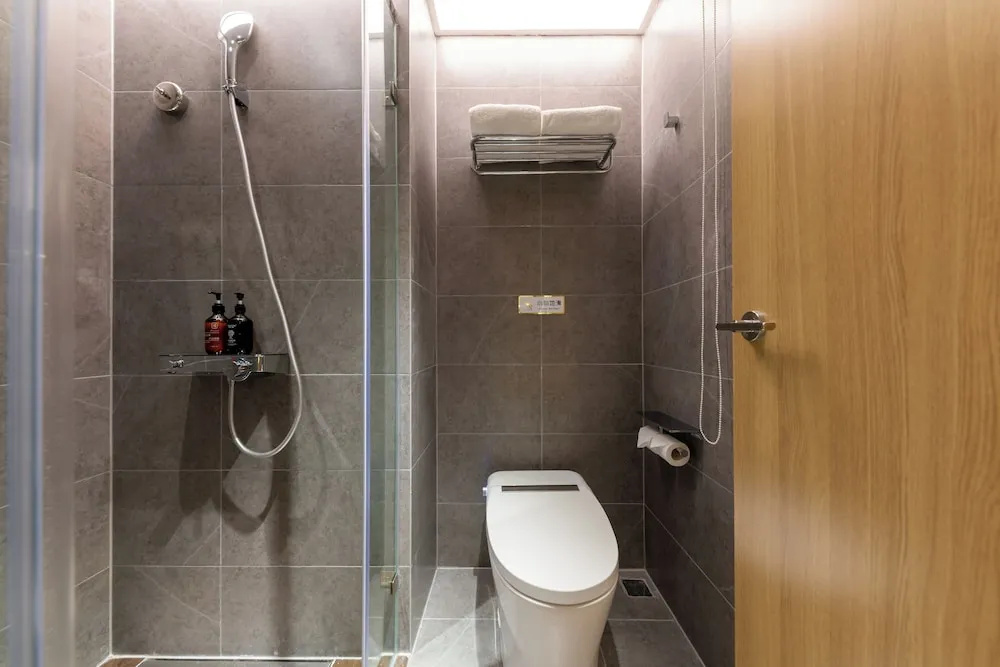 East Sacred Hotel-near Beijing Tiananmen Square,the Forbidden City,Wangfujing Street-Newly renovated hotel