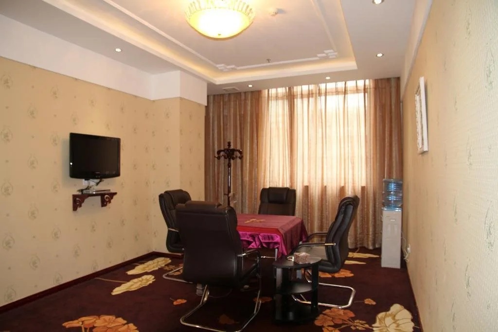 Chengdu Shenzhou Hotel