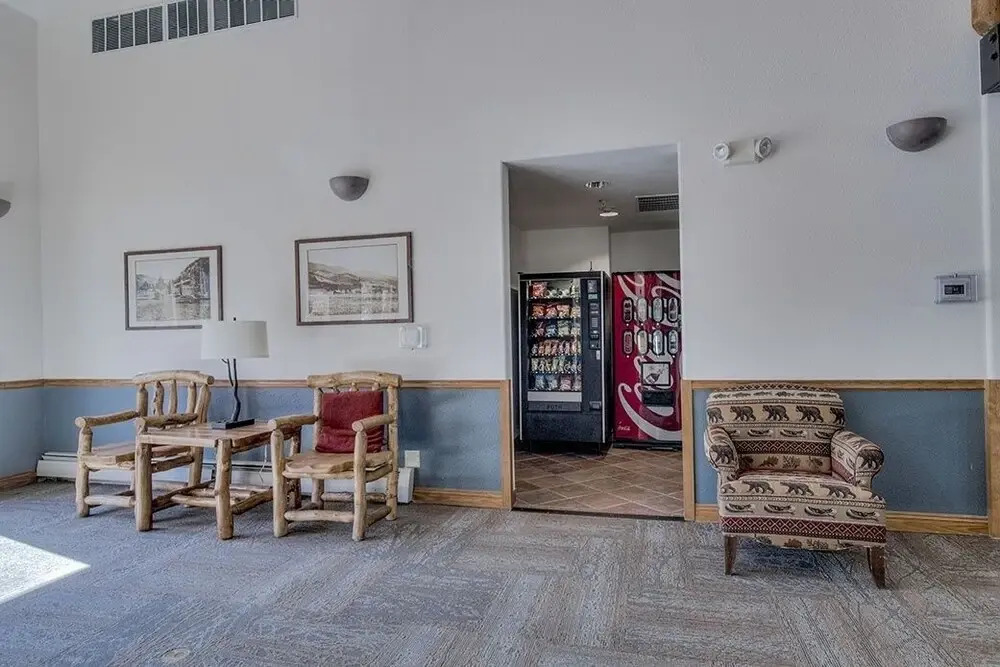 5985 Hidden River Lodge 2 Bedroom Condo by Redawning