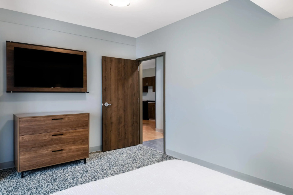 Wingate by Wyndham Geneva at SPIRE Academy