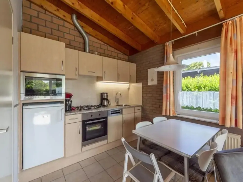 Modern Bungalow Close to the Beach