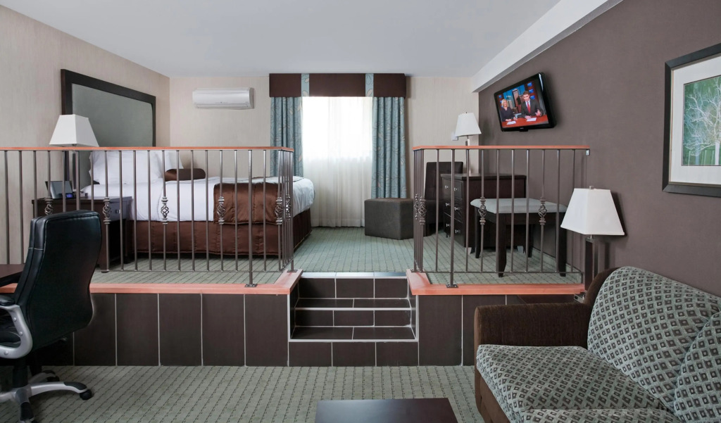 Coast Lethbridge Hotel & Conference Centre
