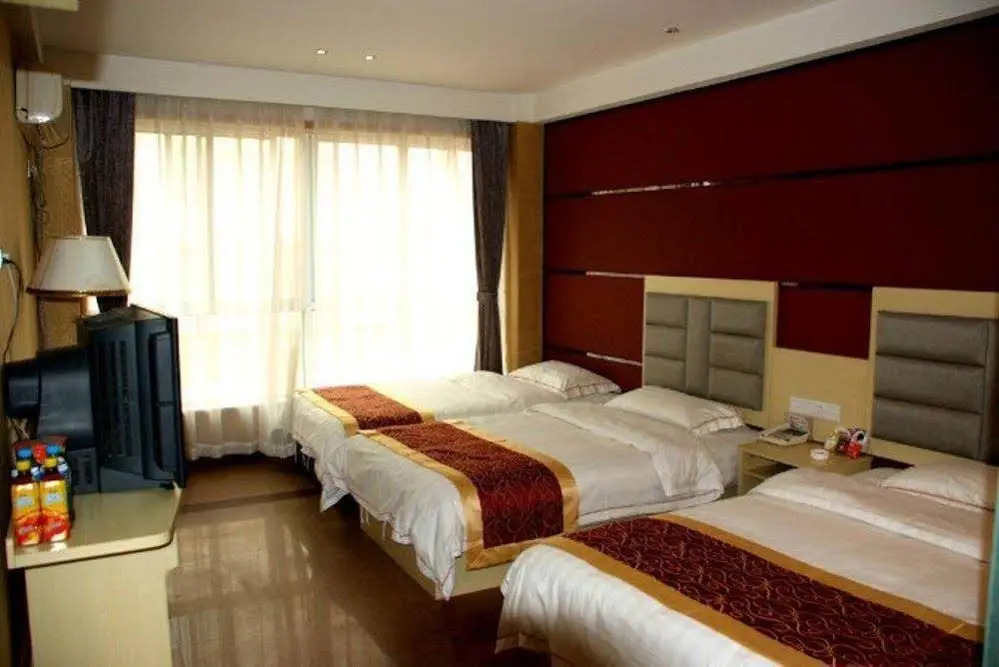 Dengfeng Taiyuan Hotel