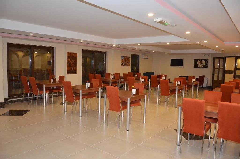 Apameia Hotel