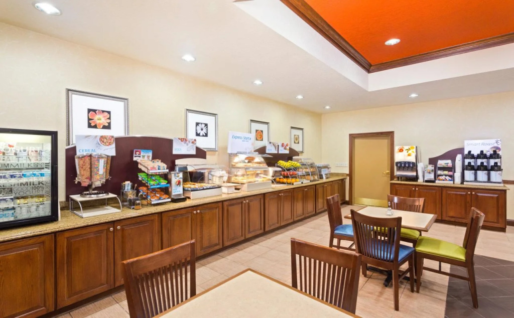 Holiday Inn Express & Suites Lakeland North I-4 by IHG