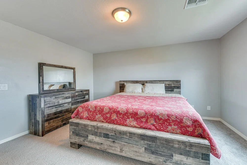 Pet-friendly Home w/ Fenced Yard in Florence!