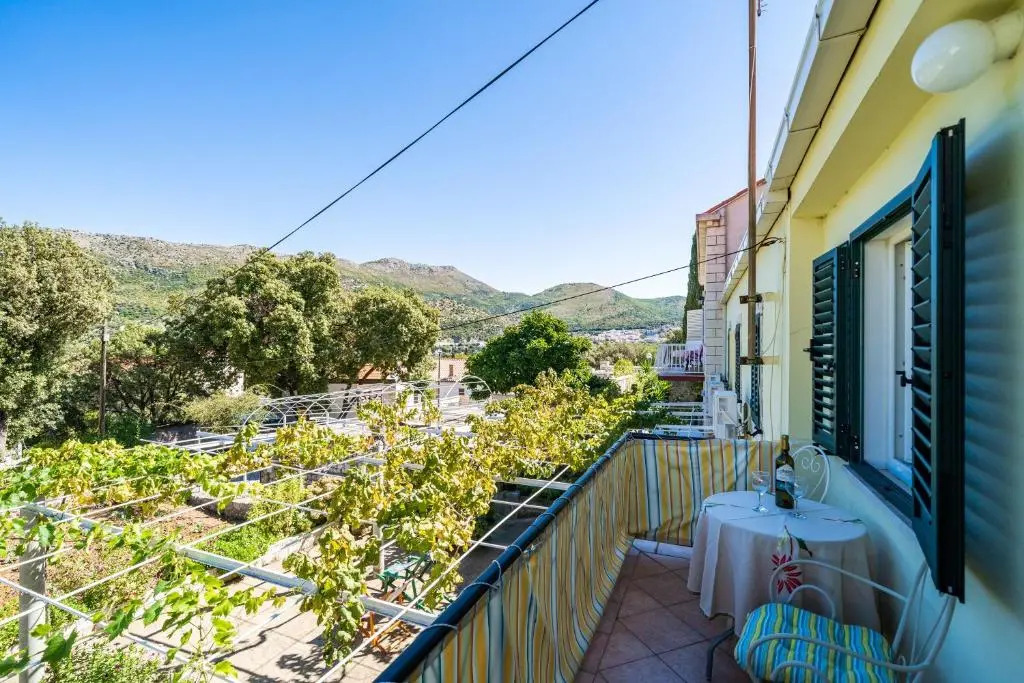 Apartments Lidija
