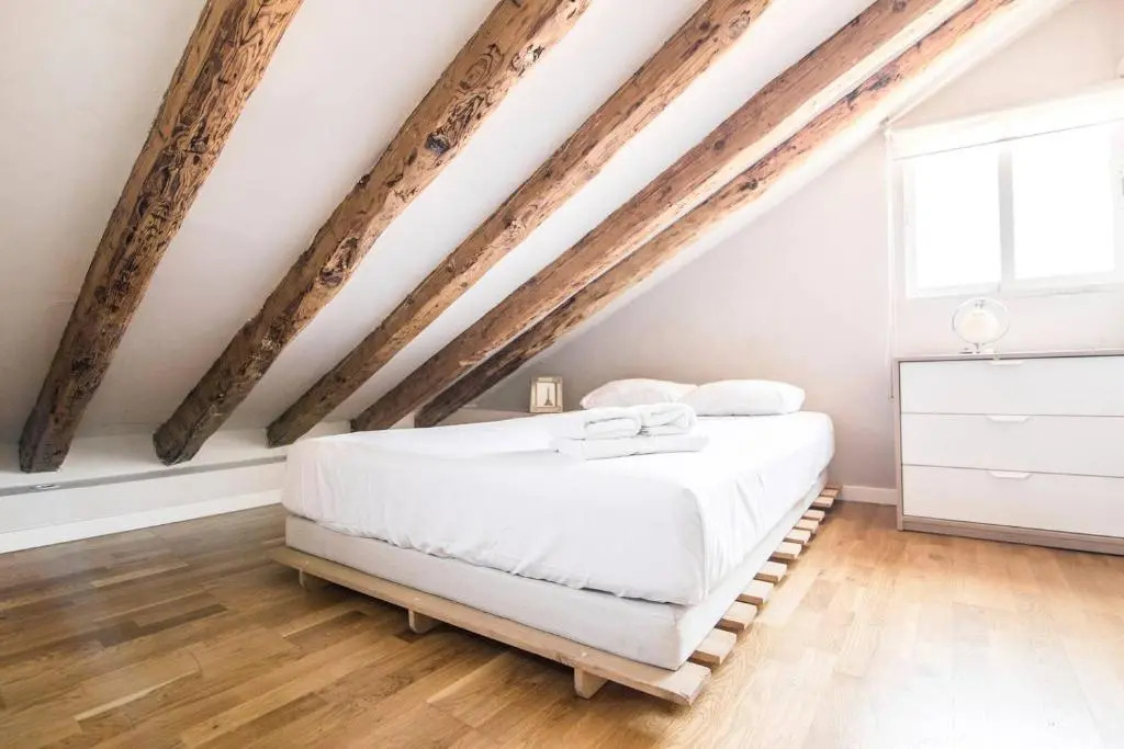 ATOCHA SKI PENTHOUSE STUDIO with views