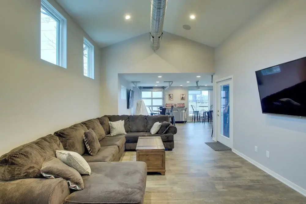 Green Bay Getaway Near Lambeau Field & Resch
