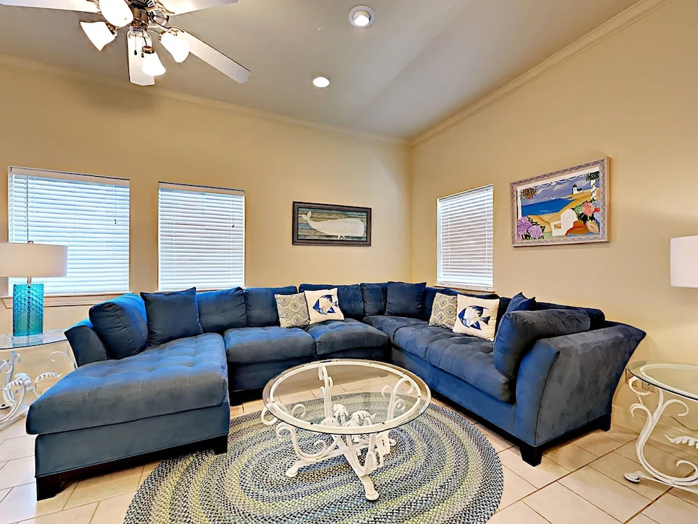 Paradise Palms - Four Bedroom Home