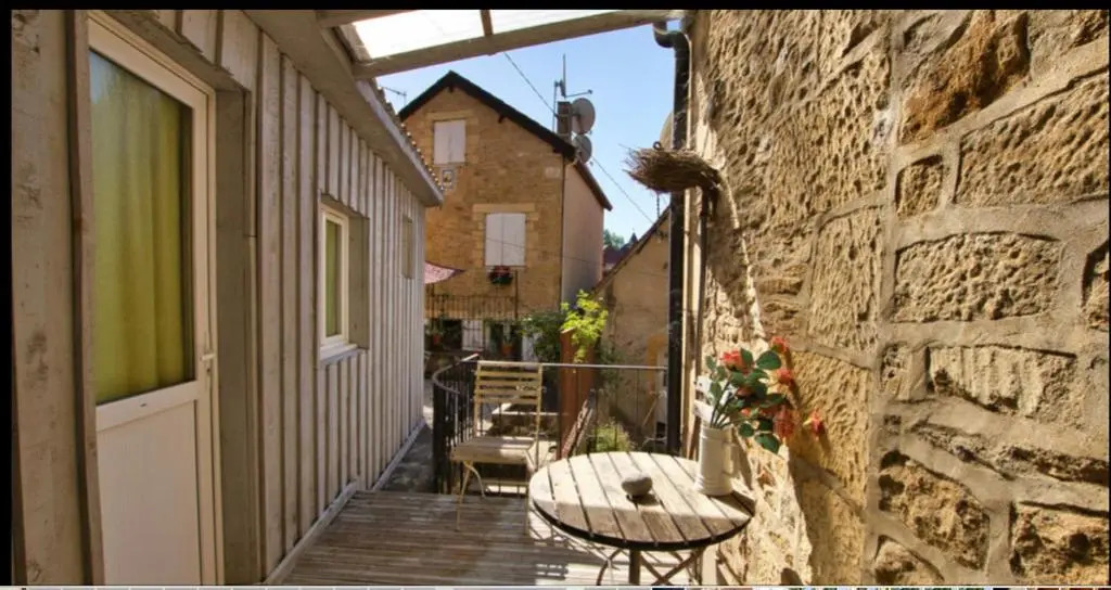 La Maison Des Roches 4-6 Personnes Avec Terrasse