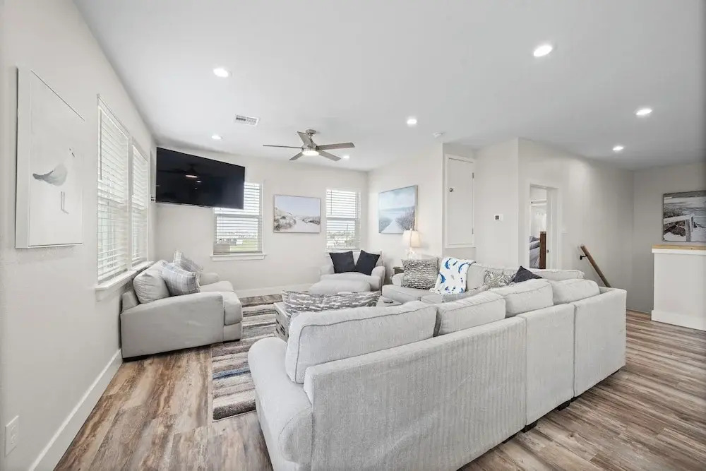 Coral Mountain by Ryson Vacation Rentals
