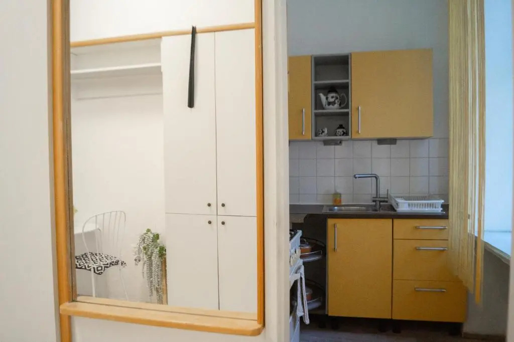 Central 2BR Apt. - Lovely for Long Stays