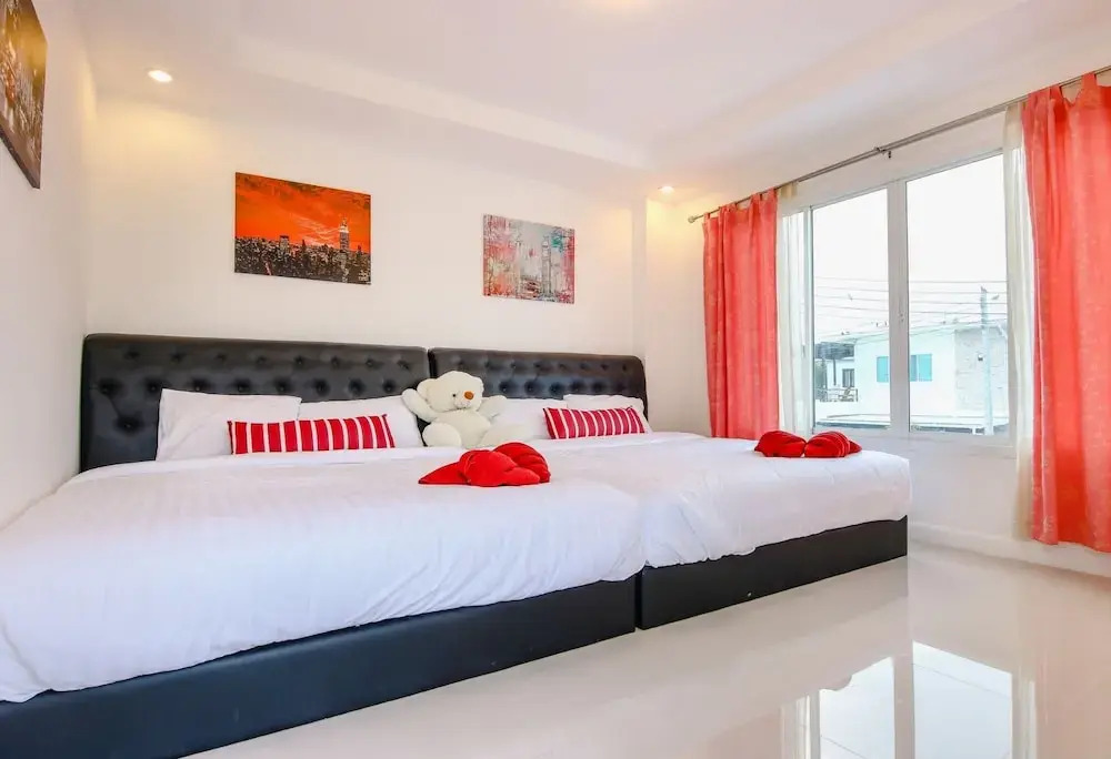 Party Home Pool Villa Hua Hin