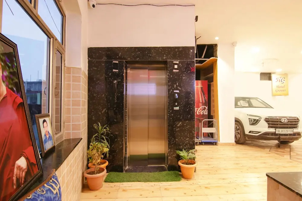 Fabhotel Grover