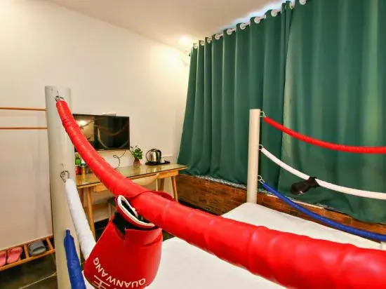 Style Theme Hotel (Fuyang Normal University West Lake Campus)