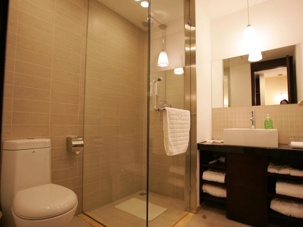 Sunjoy Hotel