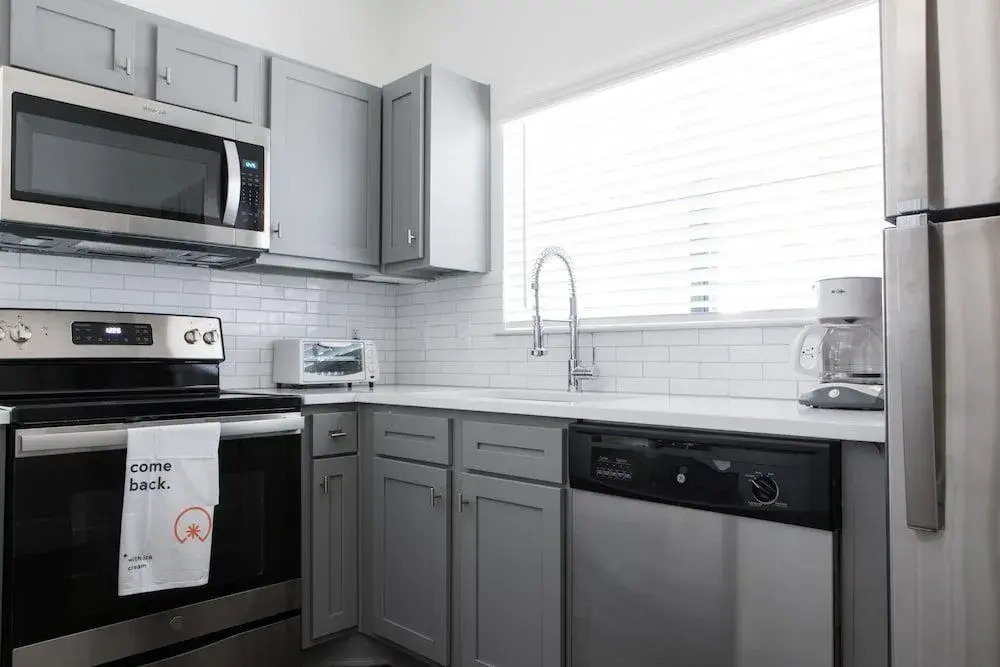 WanderJaunt - North Austin Apartments