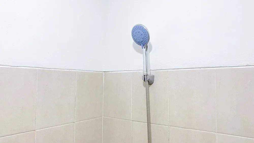 Minimalist Studio Taman Semanan Indah Cengkareng Apartment