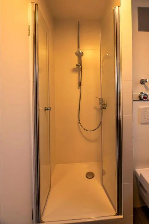 Exklusiv & Zentral: 1-Zi. Apartment mit Balkon Stellplatz