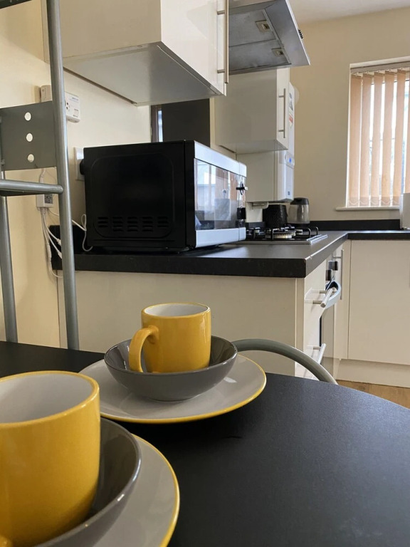 Luxurious Luton Town Centre Studio Apartment