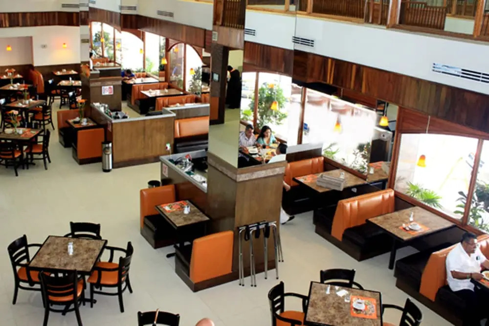 Fastos Hotel
