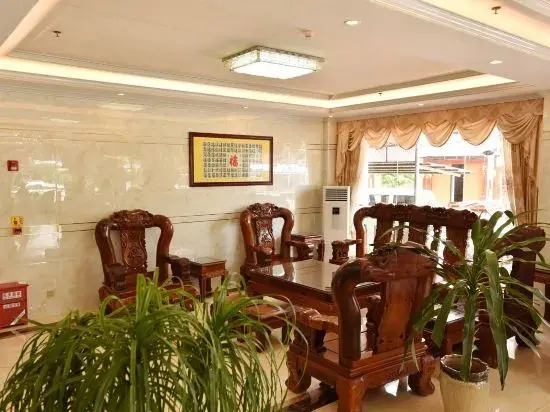 Dongxing Xinchang Hotel