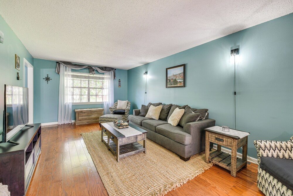 Pet-friendly Fort Walton Beach Home w/ Pool