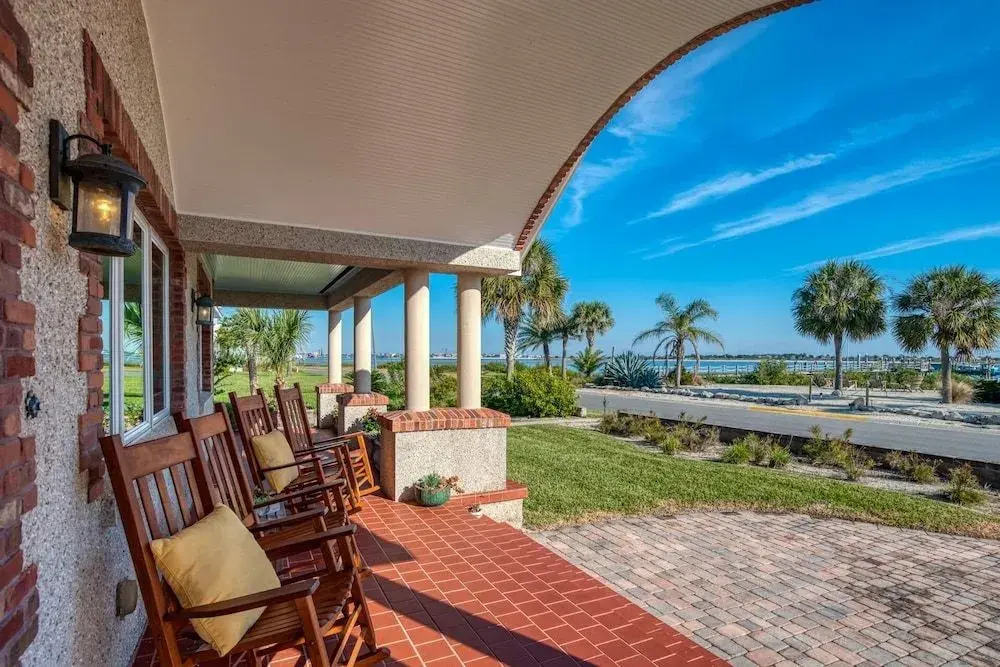 Waterfront Paradise