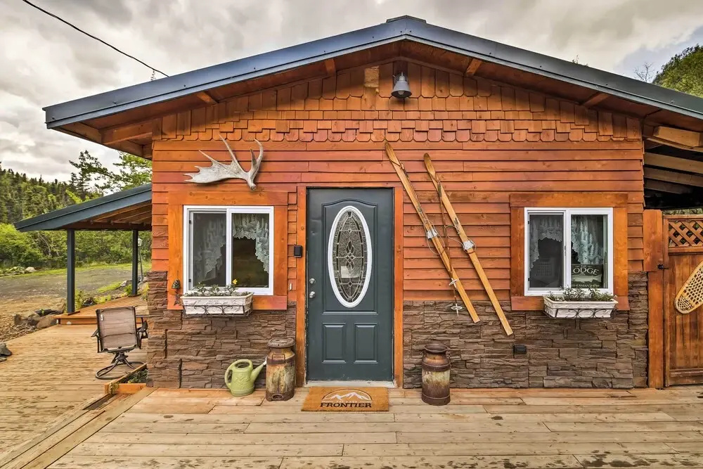 'lodge 88' - Steps to Weiner Lake w/ Dock & Boat!