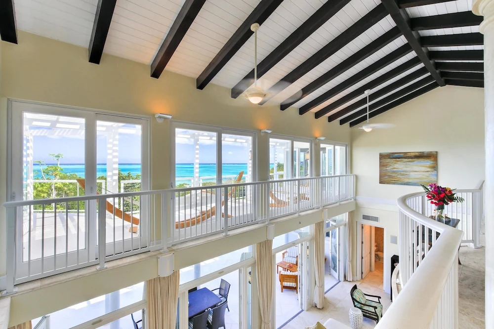 Cobalt Villa - Four Bedroom Home