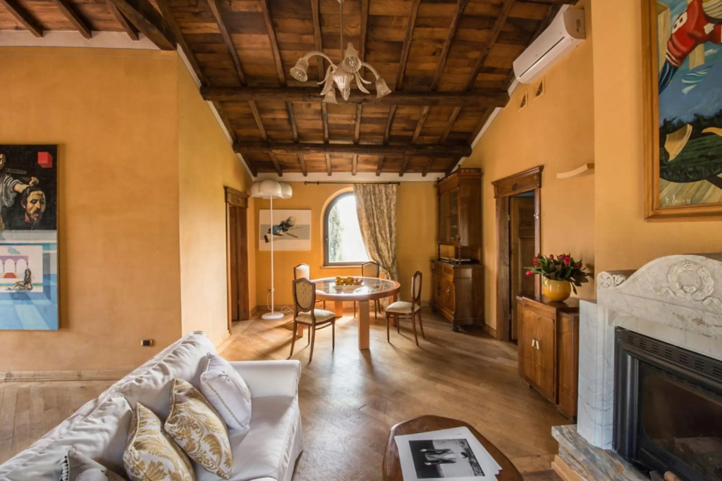 Independent Villa up to 18 Guests Pool Tennis Fitness and Wellness Area -villa Giuncheto